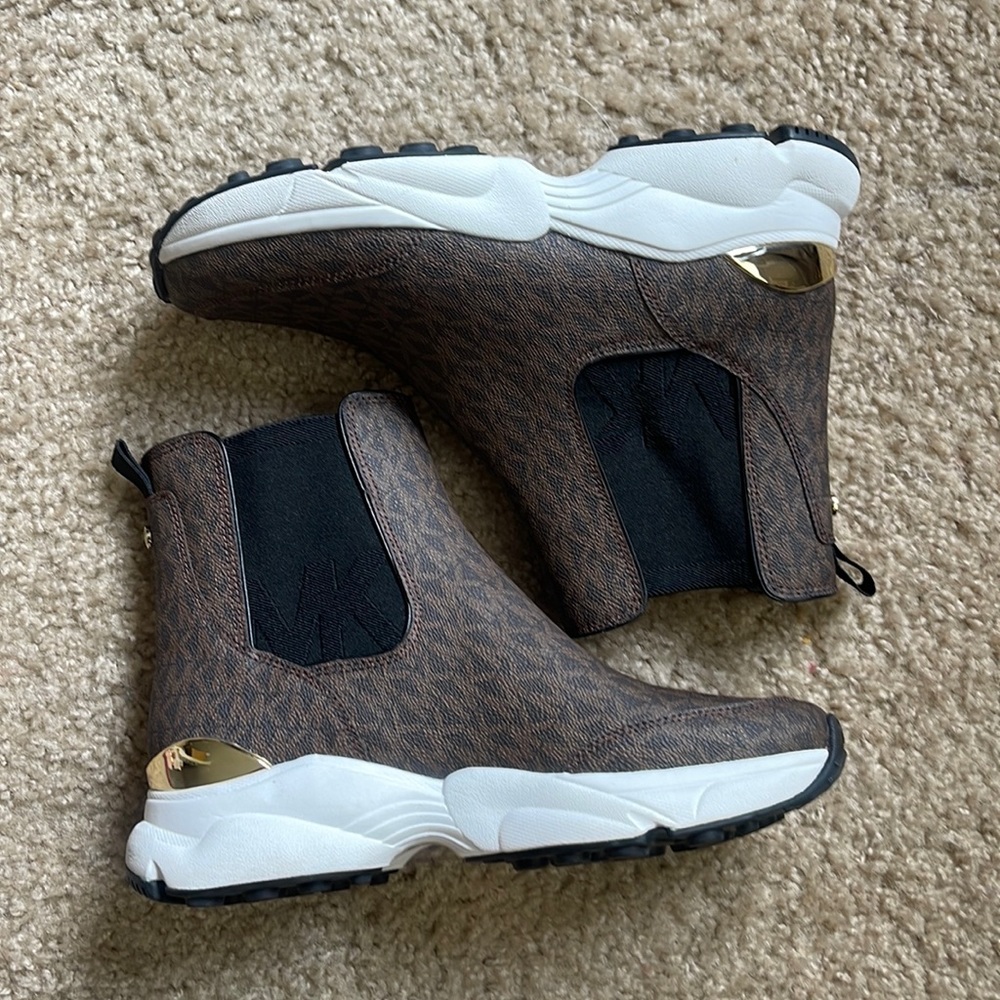 MICHAEL KORS SNEAKER